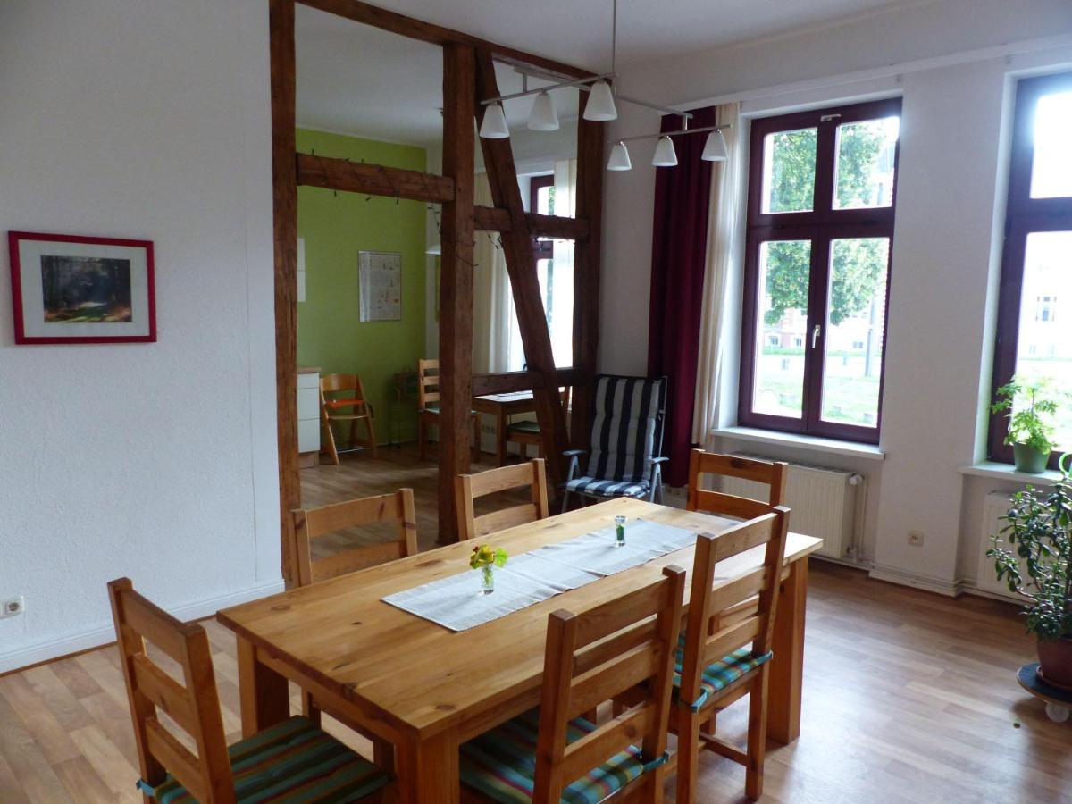 Vis-A-Vis-Berliner-Tor Apartment Schwerin  Exterior photo